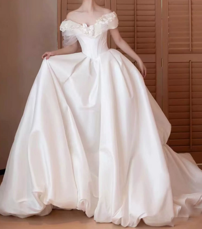 Superbe robe de mariée sirène bustier en satin et tulle, longue et en dentelle, C4563