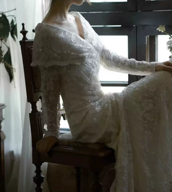 Unique Off-Shoulder Lace Wedding Dresses Long Sleeve Sequins Mermaid Bridal Dress C9854