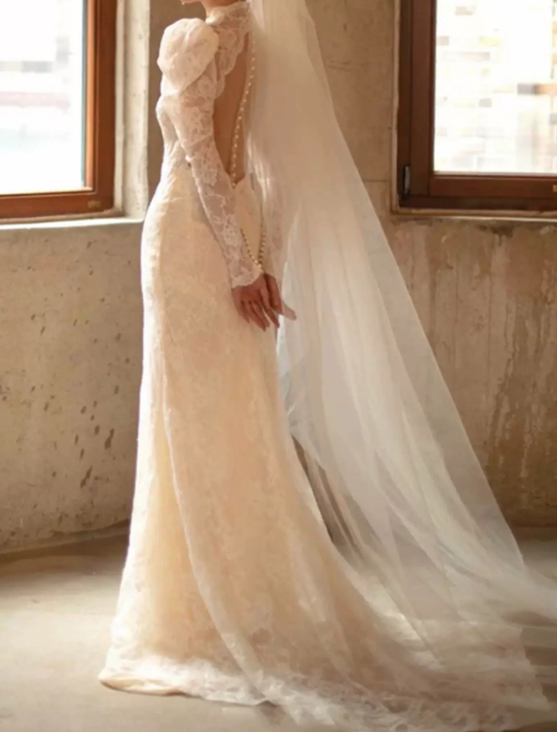 Superbe robe de mariée sirène bustier en satin et tulle, longue et en dentelle, C4563
