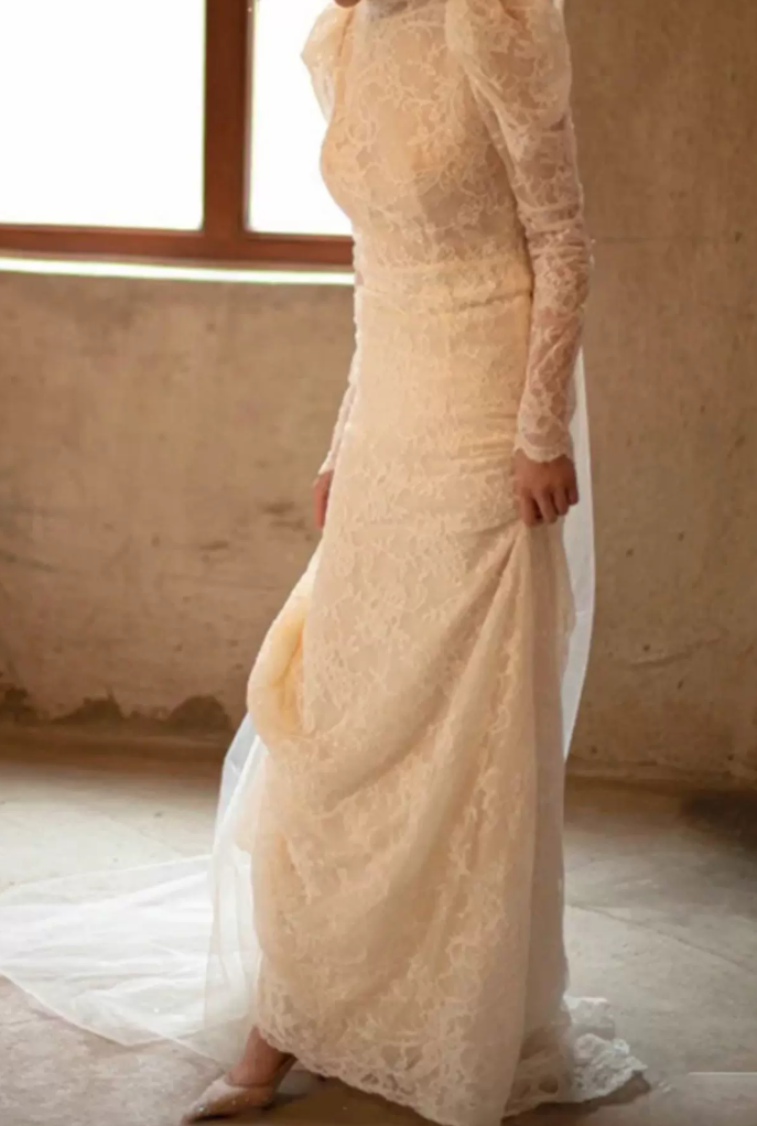 Superbe robe de mariée sirène bustier en satin et tulle, longue et en dentelle, C4563