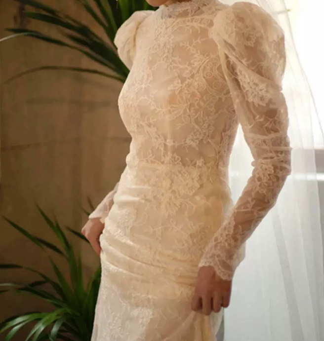 Superbe robe de mariée sirène bustier en satin et tulle, longue et en dentelle, C4563