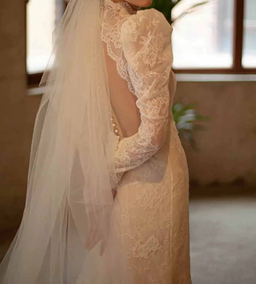 Superbe robe de mariée sirène bustier en satin et tulle, longue et en dentelle, C4563