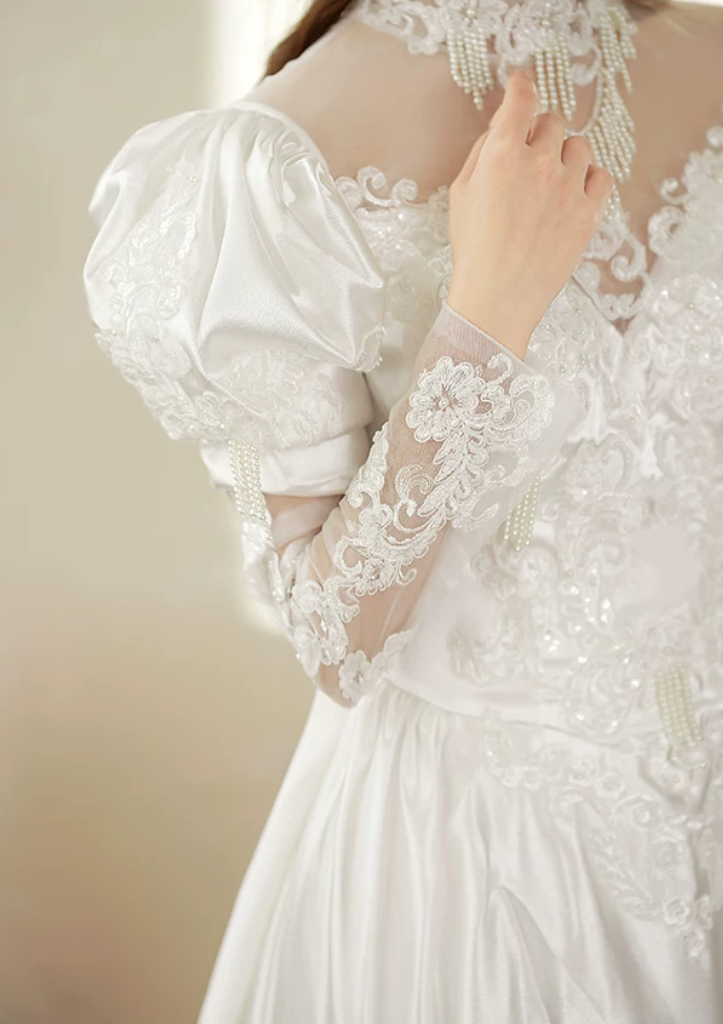Vintage High Collar Beading Wedding Dresses Satin Long Sleeve A-Line Bridal Dress C9862