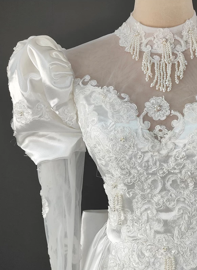 Superbe robe de mariée sirène bustier en satin et tulle, longue et en dentelle, C4563