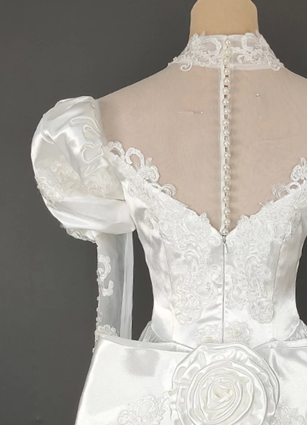 Superbe robe de mariée sirène bustier en satin et tulle, longue et en dentelle, C4563