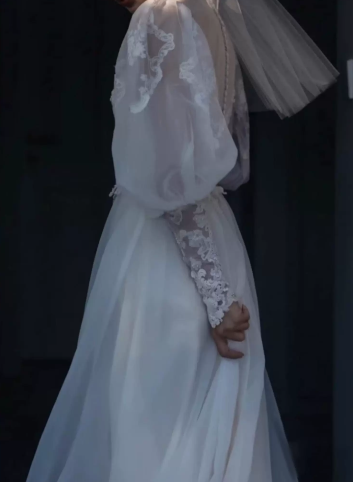 Superbe robe de mariée sirène bustier en satin et tulle, longue et en dentelle, C4563