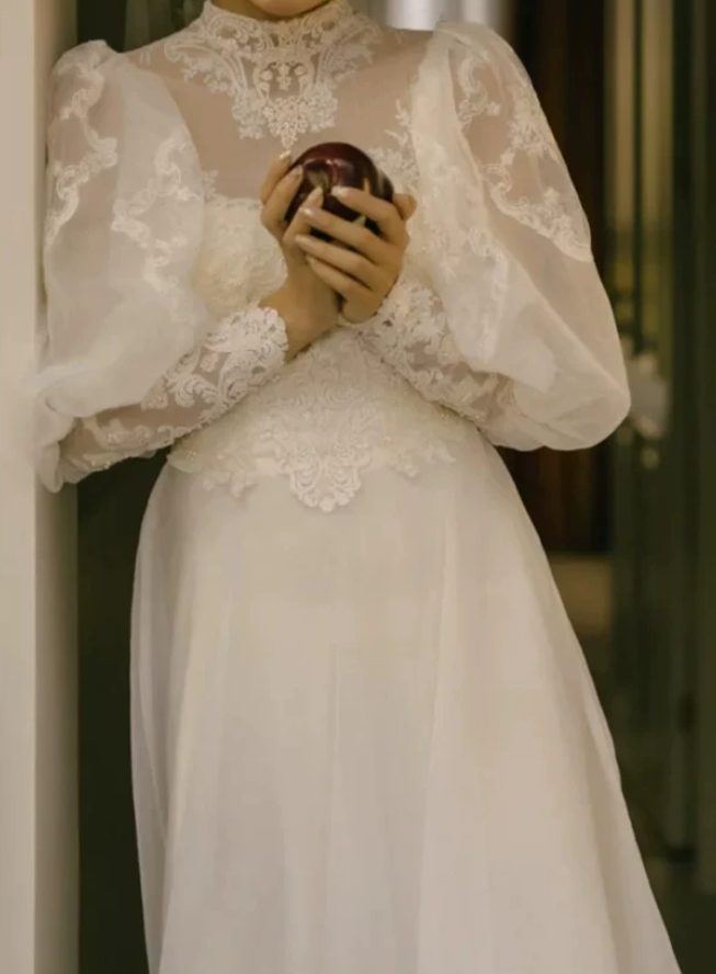 Superbe robe de mariée sirène bustier en satin et tulle, longue et en dentelle, C4563