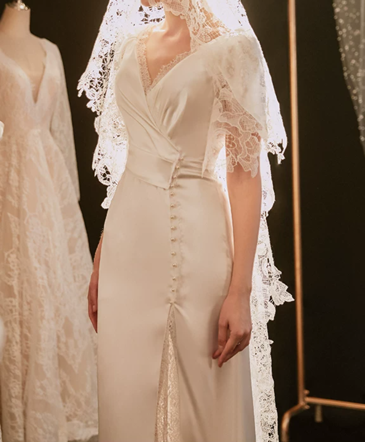 Superbe robe de mariée sirène bustier en satin et tulle, longue et en dentelle, C4563