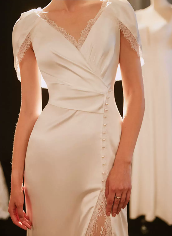 Superbe robe de mariée sirène bustier en satin et tulle, longue et en dentelle, C4563
