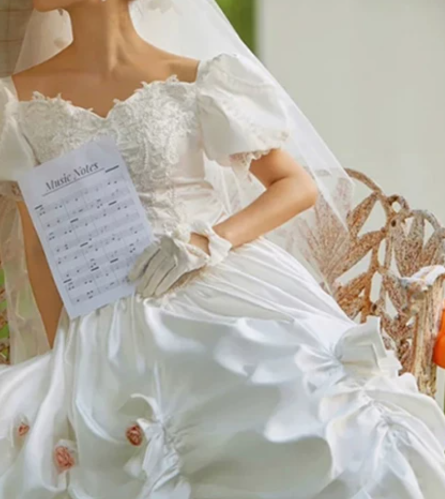 Superbe robe de mariée sirène bustier en satin et tulle, longue et en dentelle, C4563