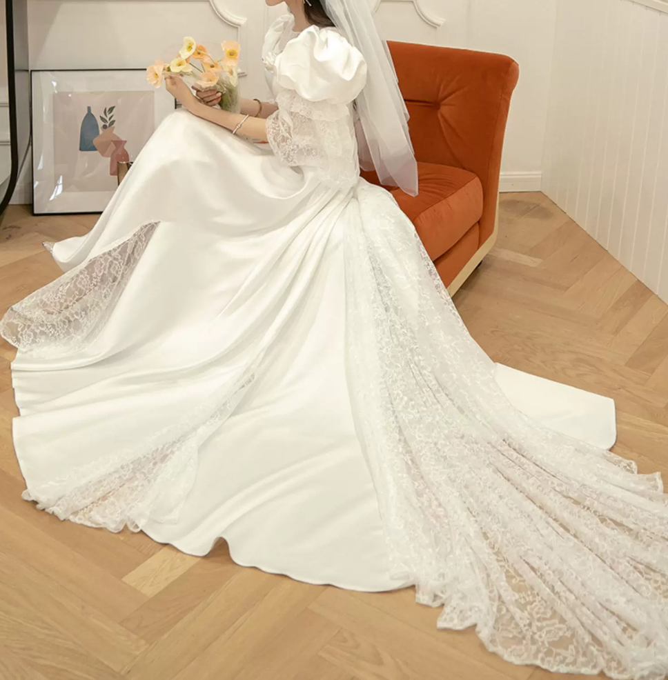Superbe robe de mariée sirène bustier en satin et tulle, longue et en dentelle, C4563