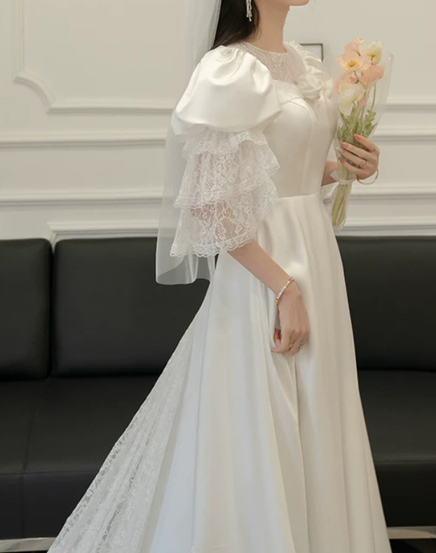 Superbe robe de mariée sirène bustier en satin et tulle, longue et en dentelle, C4563