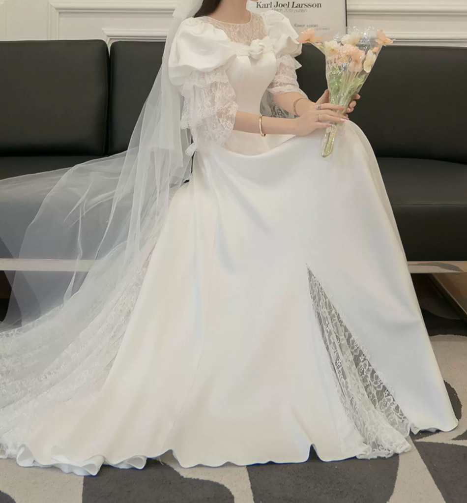 Superbe robe de mariée sirène bustier en satin et tulle, longue et en dentelle, C4563