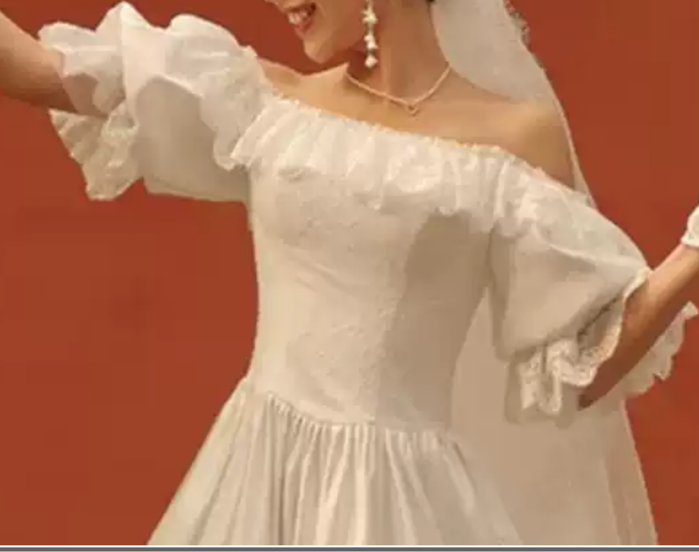 Elegant Off-Shoulder Tiered Wedding Dresses Short Sleeve Lace A-Line Bridal Dress C9873