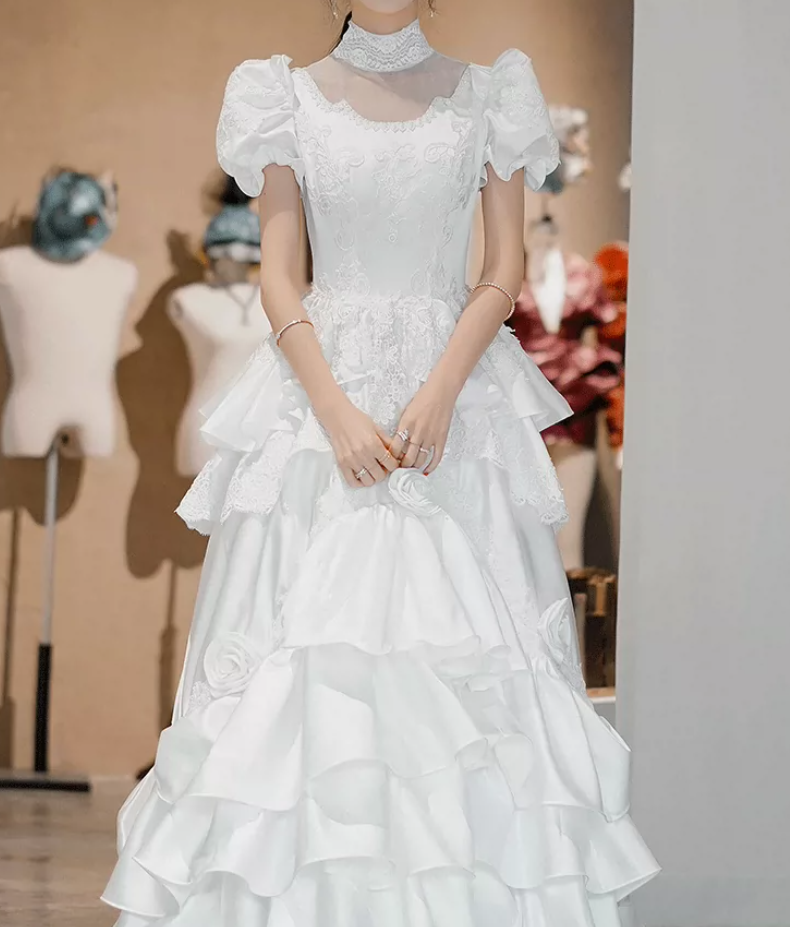 Fascinating High Collar Lace Wedding Dresses Short Sleeve Appliques A-Line Bridal Dress C9876