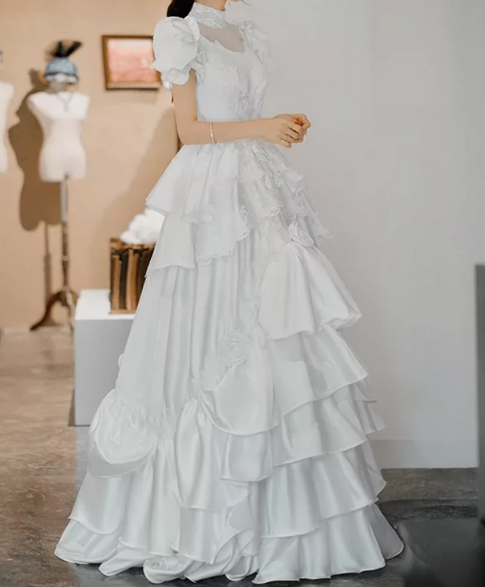 Fascinating High Collar Lace Wedding Dresses Short Sleeve Appliques A-Line Bridal Dress C9876