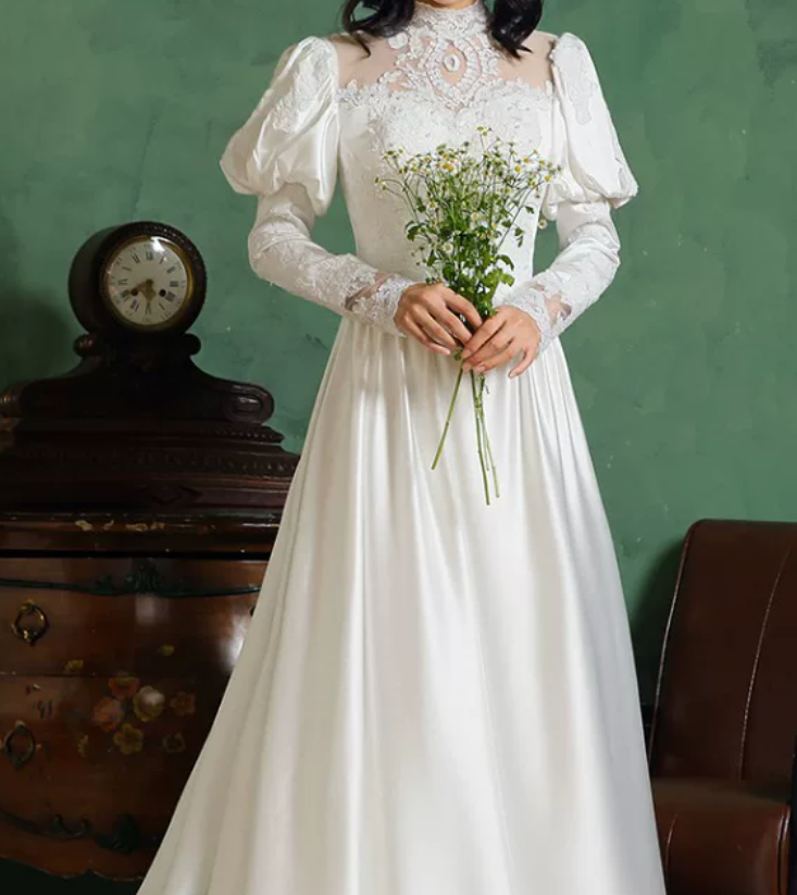 Classical High Collar Appliques Wedding Dresses Satin Long Sleeve A-Line Bridal Dress C9878