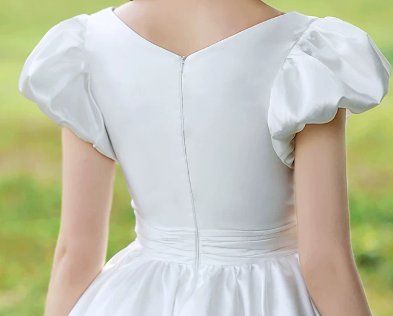 Superbe robe de mariée sirène bustier en satin et tulle, longue et en dentelle, C4563