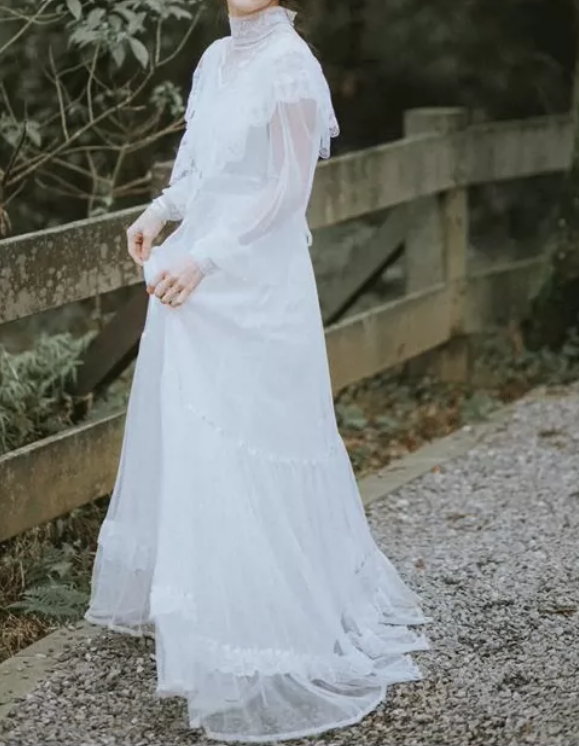 Sleek High Collar Lace Wedding Dresses Long Sleeve A-Line Bridal Dress C9881
