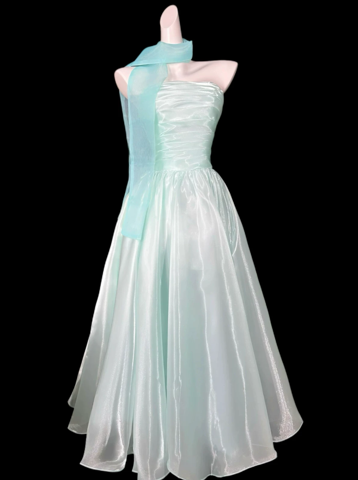 Robe de bal de princesse bustier à volants en satin long, robe de soirée C8117