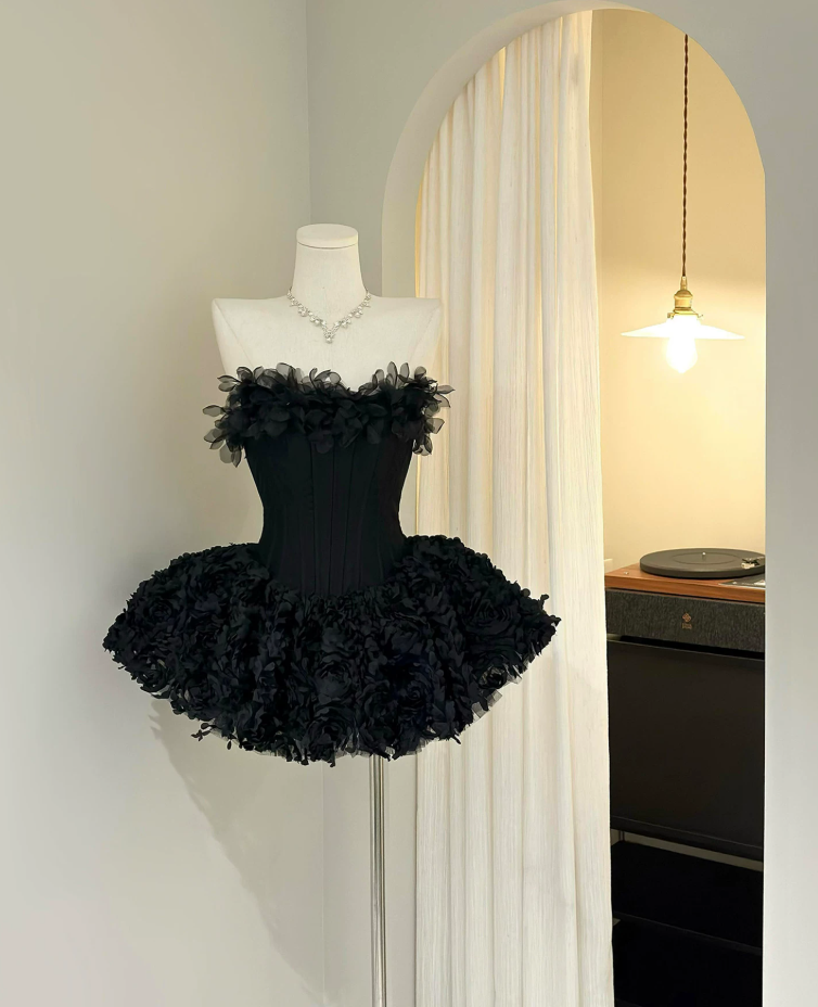 Chic Strapless Black Homecoming Dress Appliques Tulle A-Line Birthday Dress C9906