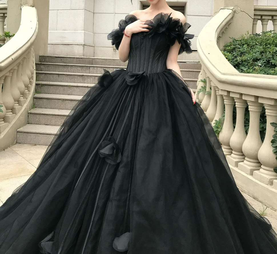 Playful Off-Shoulder Appliques Prom Dress Black Tulle A-Line Evening Dress C9920