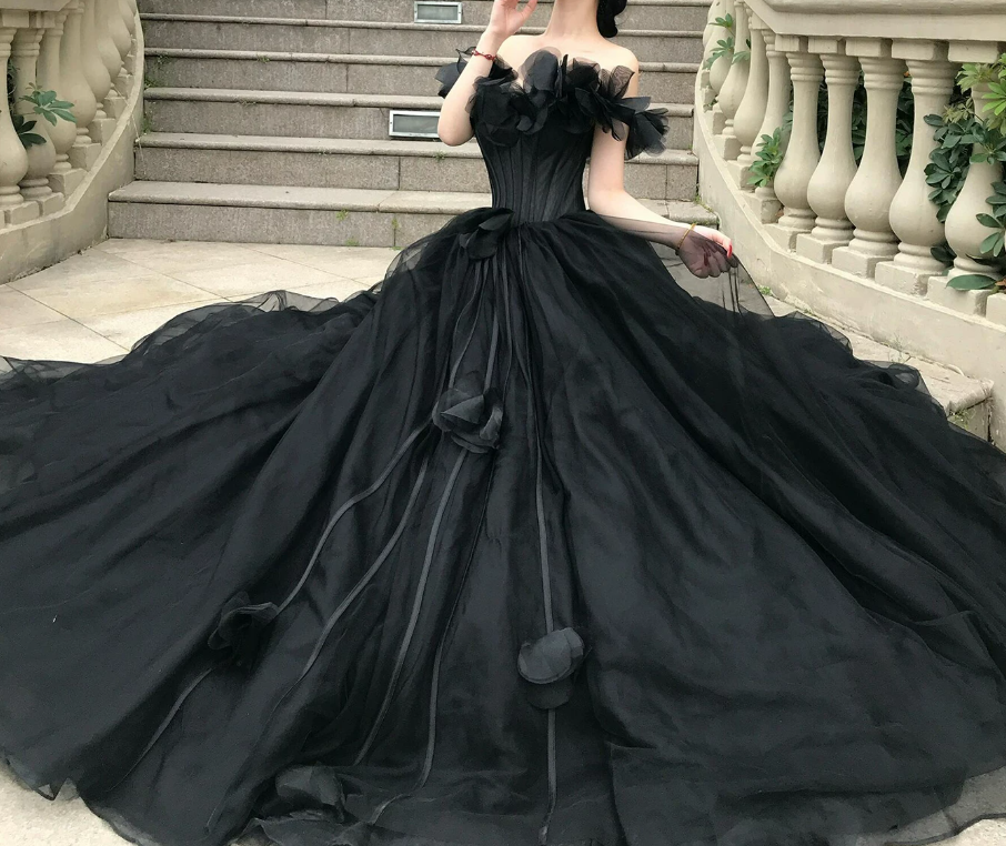 Playful Off-Shoulder Appliques Prom Dress Black Tulle A-Line Evening Dress C9920