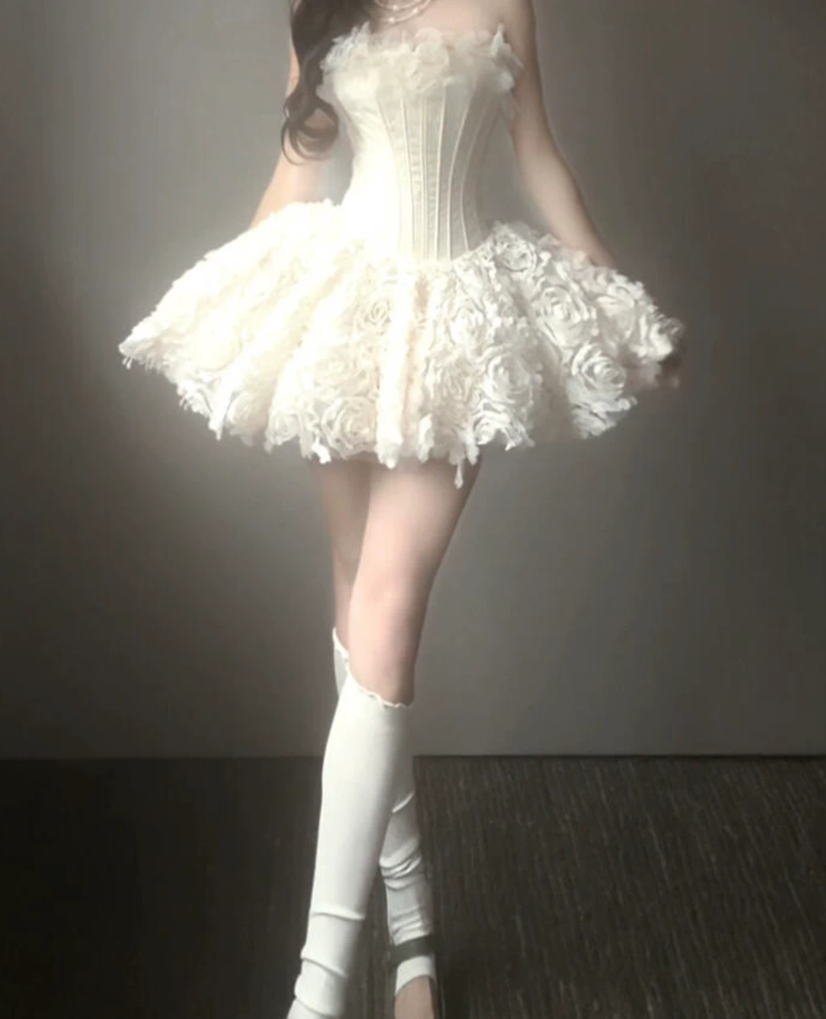 Mini robe de soirée en satin, sans bretelles, sans manches, ligne a, simple, C899