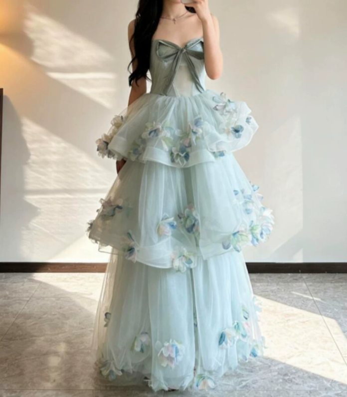 Ornate Strapless Green Prom Dress Appliques Tiered A-Line Evening Dress C9930