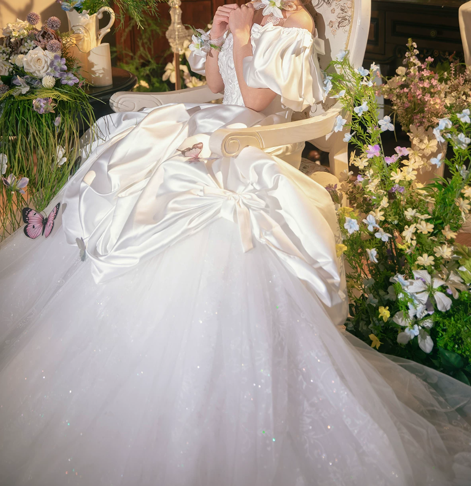 Superbe robe de mariée sirène bustier en satin et tulle, longue et en dentelle, C4563