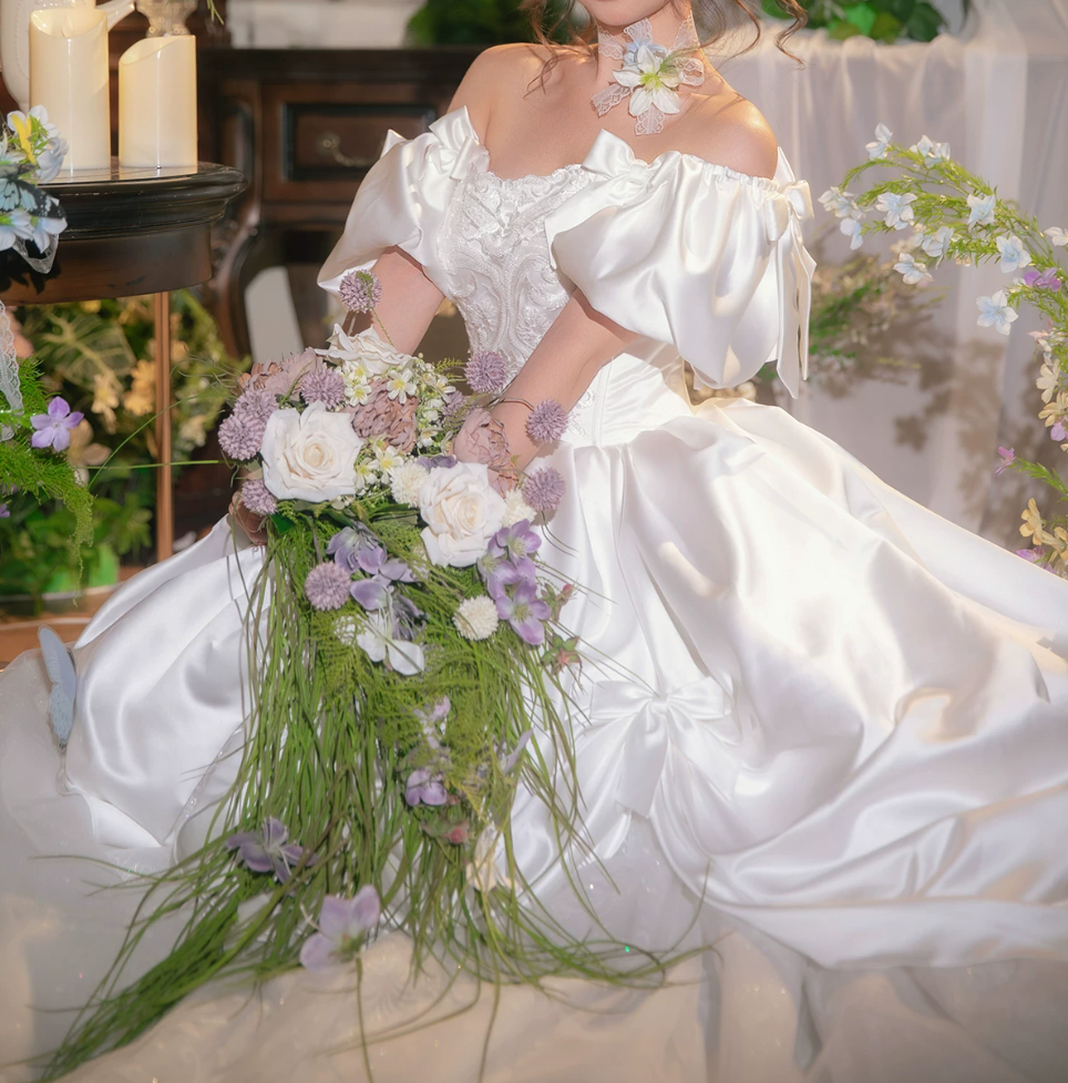 Superbe robe de mariée sirène bustier en satin et tulle, longue et en dentelle, C4563