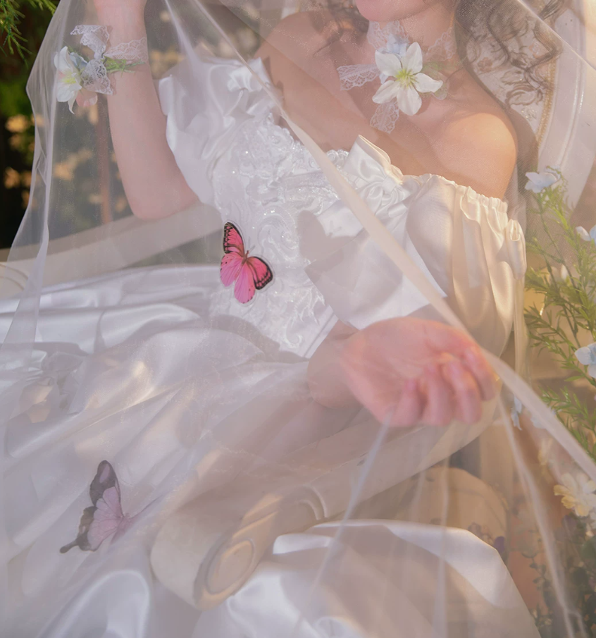 Superbe robe de mariée sirène bustier en satin et tulle, longue et en dentelle, C4563