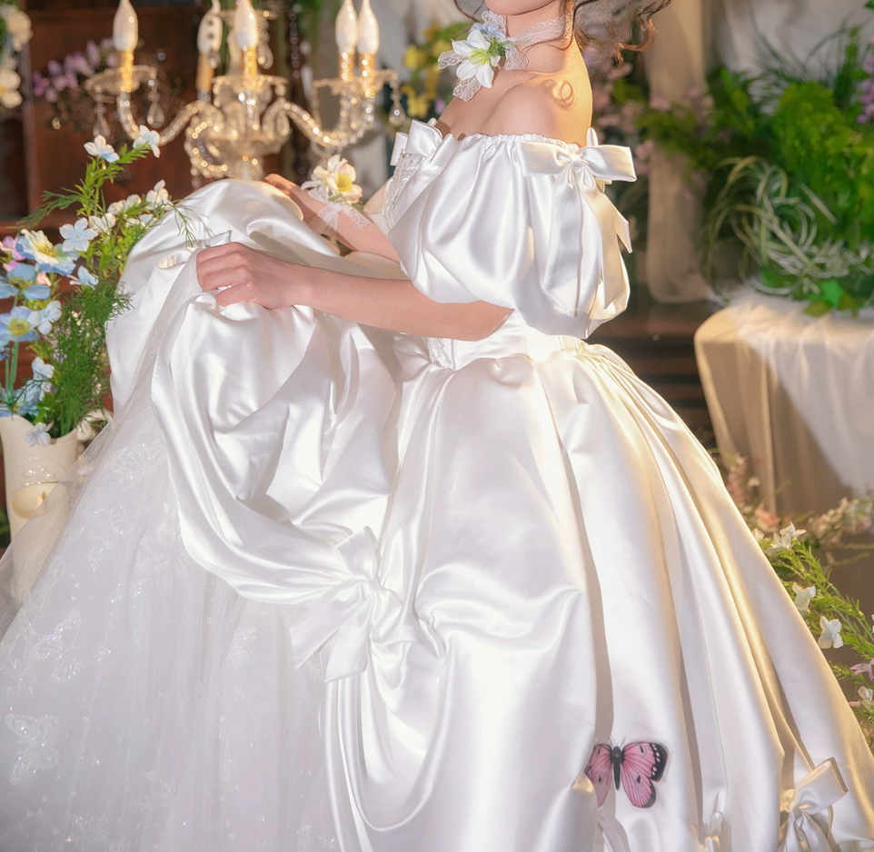 Superbe robe de mariée sirène bustier en satin et tulle, longue et en dentelle, C4563