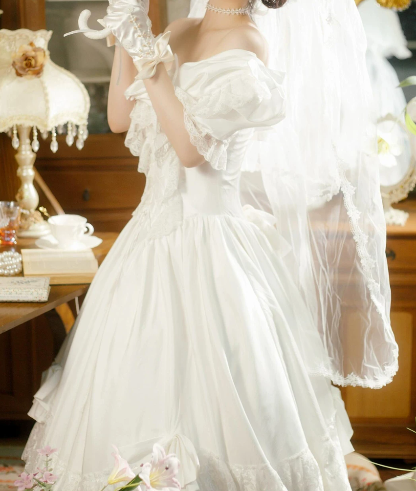 Classical Off-Shoulder Wedding Dresses Bows Short Sleeve Lace A-Line Bridal Dress C9961