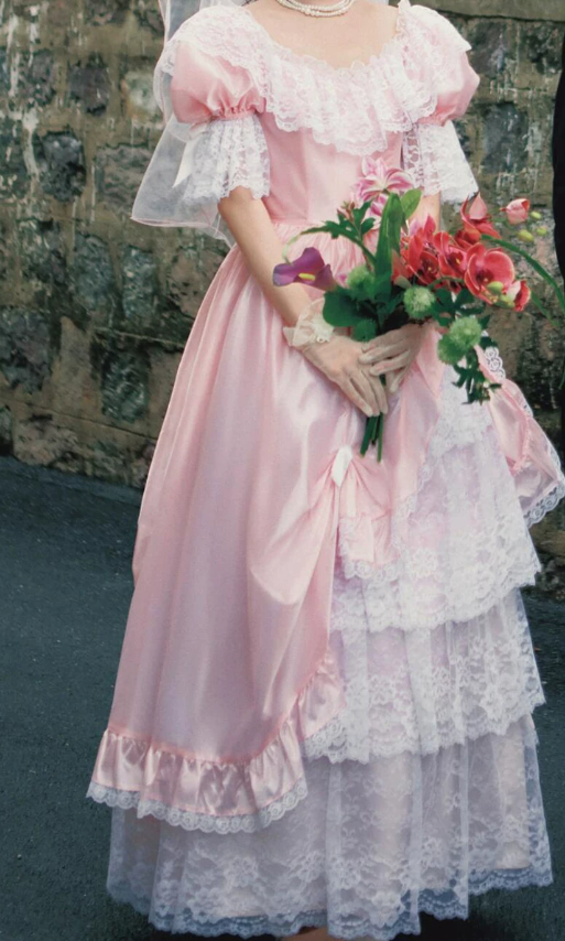 Elegant Square Neck Pink Wedding Dresses Lace Short Sleeve Ruffles A-Line Bridal Dress C9964