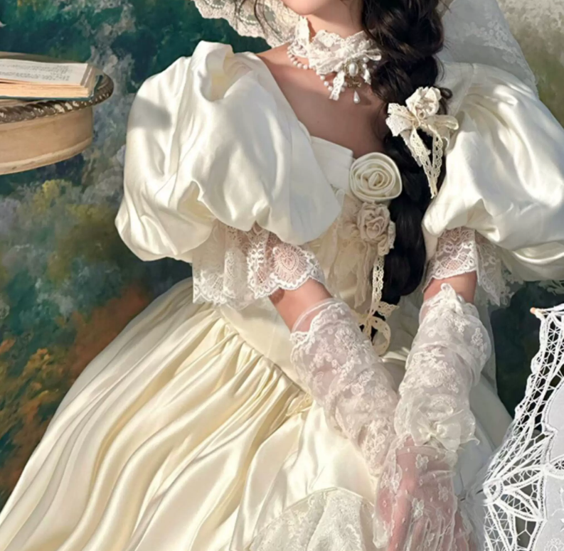 Graceful Square Neck Lace Wedding Dresses Satin Short Sleeve A-Line Bridal Dress C9982