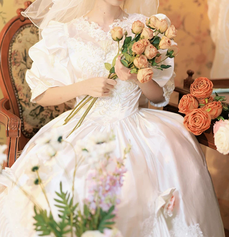 Superbe robe de mariée sirène bustier en satin et tulle, longue et en dentelle, C4563