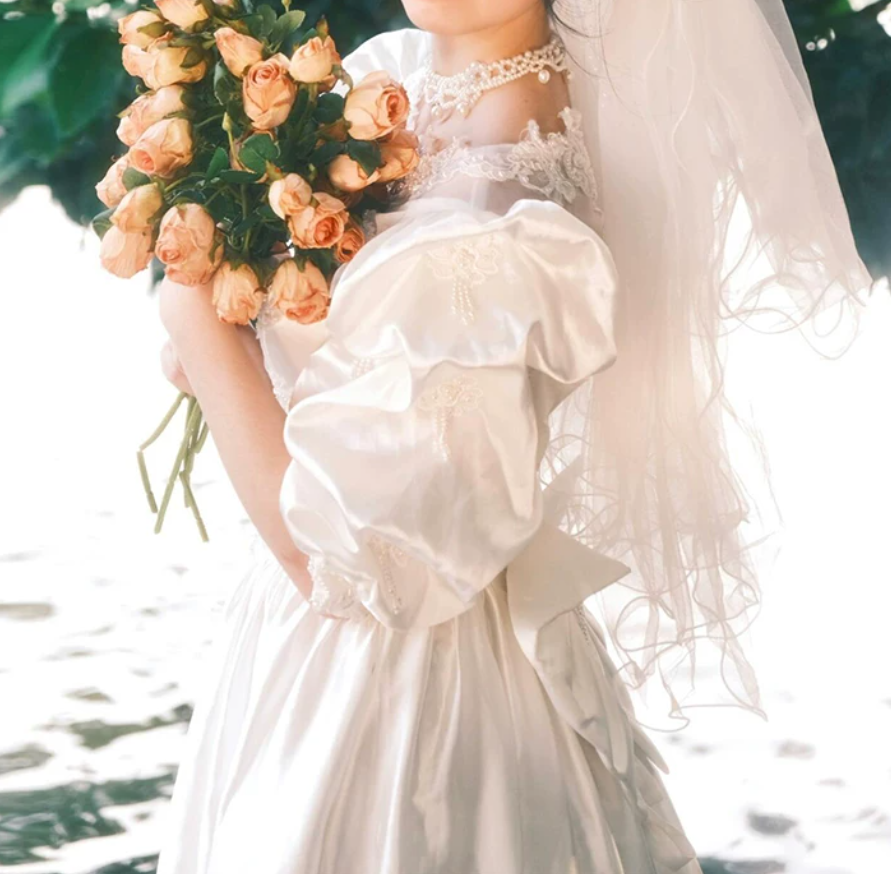 Superbe robe de mariée sirène bustier en satin et tulle, longue et en dentelle, C4563