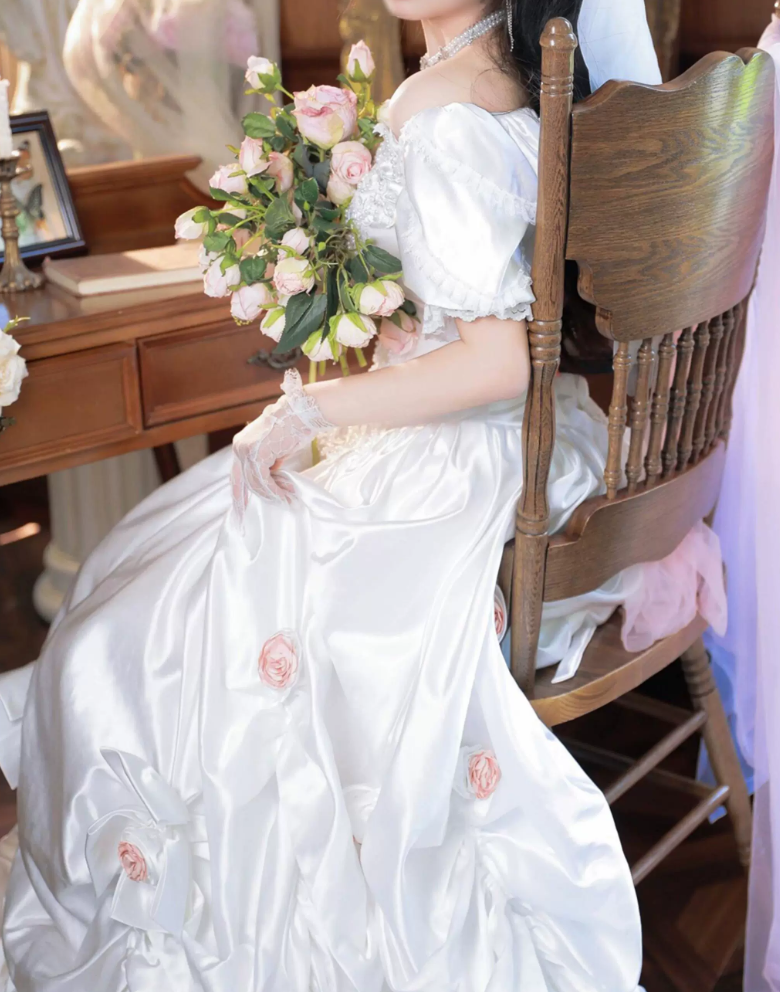 Alluring Off-Shoulder Floral Wedding Dresses Satin Appliques A-Line Bridal Dress C9986
