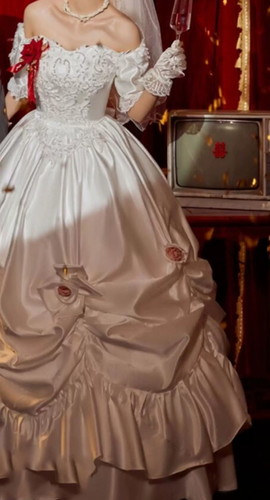 Alluring Off-Shoulder Floral Wedding Dresses Satin Appliques A-Line Bridal Dress C9986