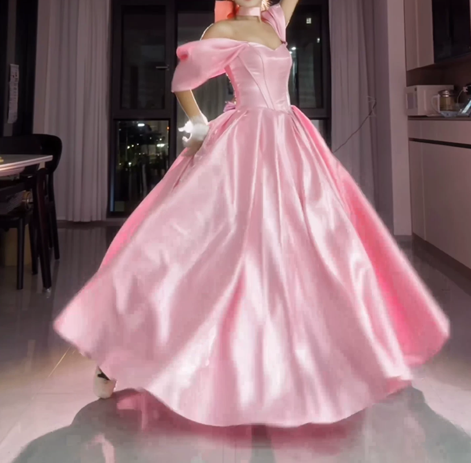 Robe de bal de princesse bustier à volants en satin long, robe de soirée C8117