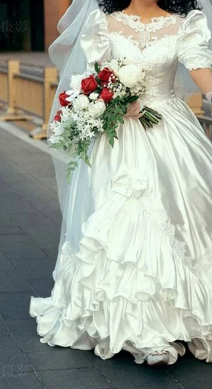 Playful Jewel Neck Wedding Dresses Short Sleeve Satin Tiered A-Line Bridal Dress C9993