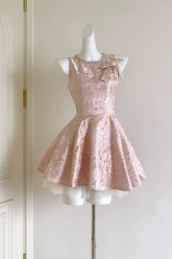 Mini robe de soirée en satin, sans bretelles, sans manches, ligne a, simple, C899