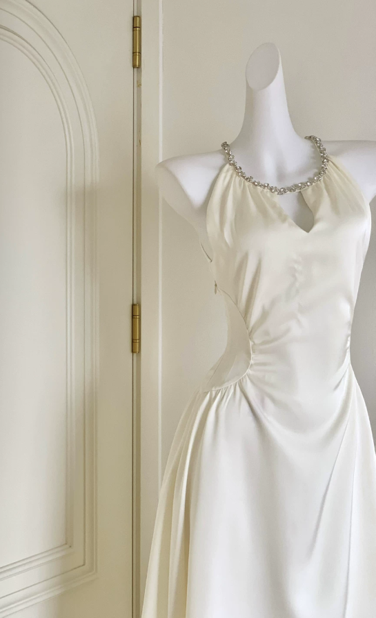 Classical Jewel Neck Beaded Prom Dress White Satin A-Line Evening Dress D0060