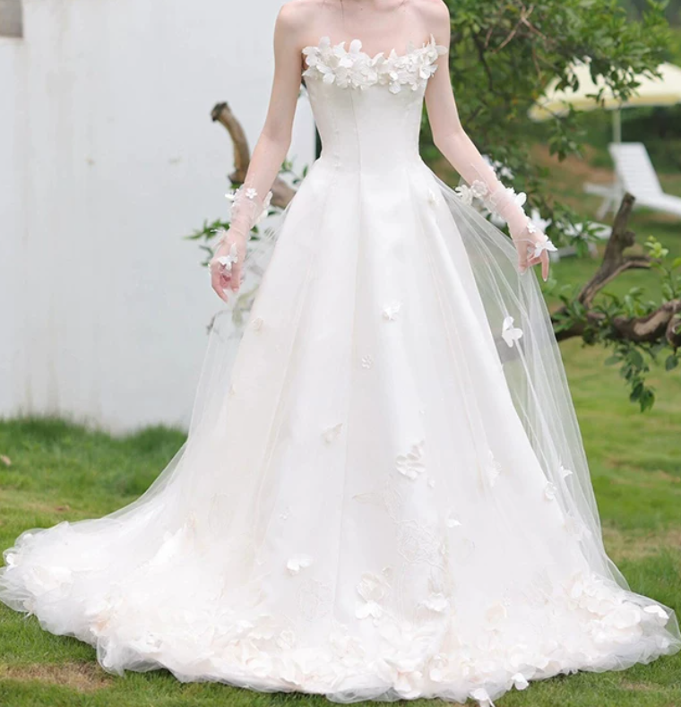 Glam Strapless Wedding Dresses Appliques A-Line Bridal Dress D0066