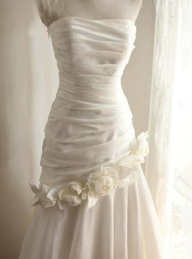 Ornate Strapless Wedding Dresses Appliques Mermaid Bridal Dress D0070