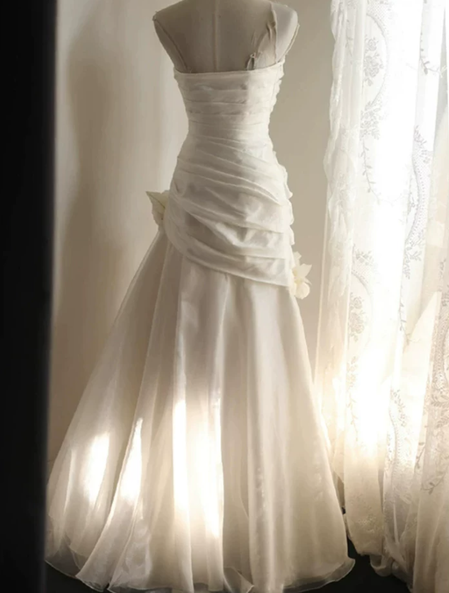 Ornate Strapless Wedding Dresses Appliques Mermaid Bridal Dress D0070