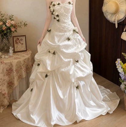 Romantic Strapless Wedding Dresses Floral Satin A-Line Bridal Dress D0102