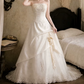 Alluring Strapless Wedding Dresses Appliques Sequins A-Line Bridal Dress D0103