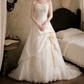 Alluring Strapless Wedding Dresses Appliques Sequins A-Line Bridal Dress D0103